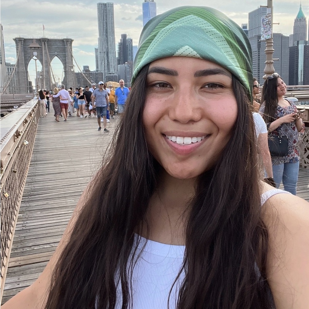 Meet your Posher, Alejandra